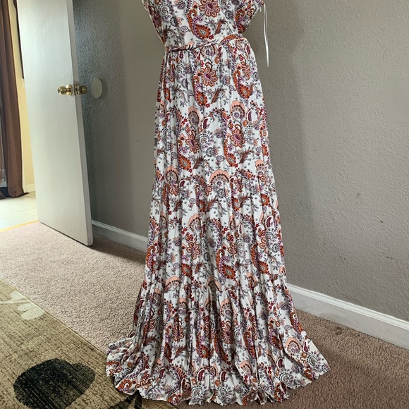 Dress - Picture 3 of 3